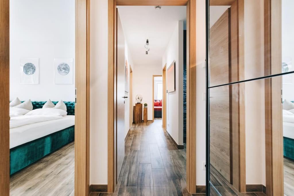 Apartament Stilvolle 4-raumwohnung In Zentraler Lage *